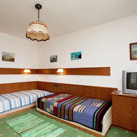 Apartment In Hart Im Zillertal With Garden Balcony Parking Fuegen
