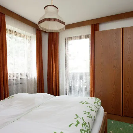 Apartment In Hart Im Zillertal With Garden Balcony Parking דירה *