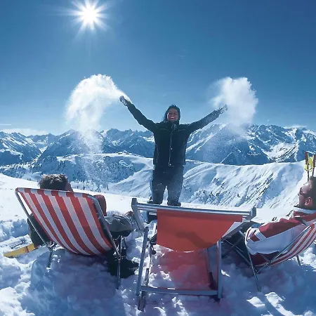 Appartement Apartment In Hart Im Zillertal With Garden Balcony Parking Fügen